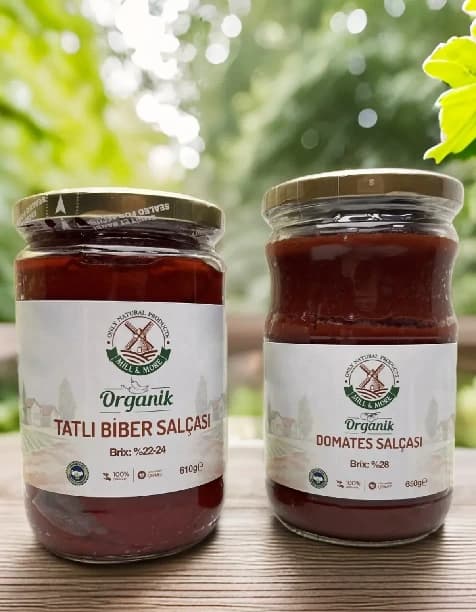 Organik Tuzsuz Domates Salçası 650 g + Organik Tuzsuz Tatlı Biber Salçası 610 g Seti